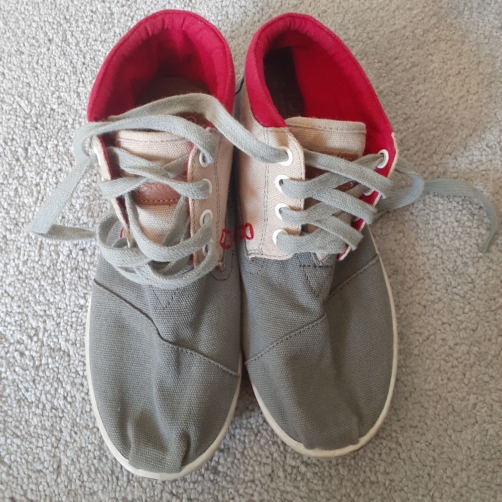 TOMS